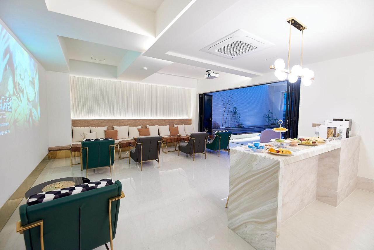 Denbasta Signature Hotel Busan Exterior photo
